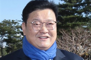 [포토] ‘밝은 표정’으로 임동호, 울산지검 출석