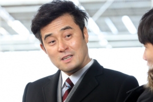 [포토] ‘여유만만’ 최민수, 항소심 선고 공판 출석