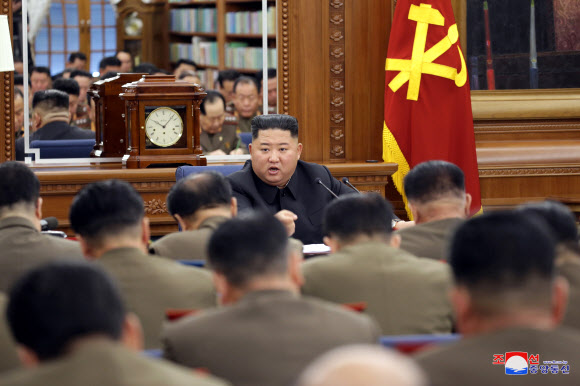 북한 김정은, 당 중앙군사위원회 확대회의 주재