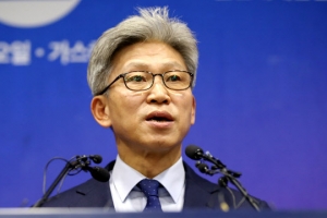 송병기 “검찰, 도·감청 의혹” 검찰 “적법하게 확보” 충돌