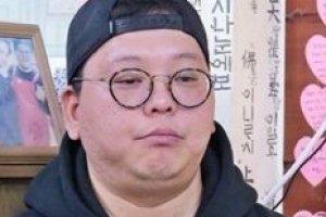 ‘골목식당’ 백종원, 홍탁집 급습 “나태해진 것 같다” 쓴소리