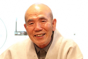 문 대통령 “적명스님 극락왕생 기원…가르침대로 간절한 마음 가질 것”