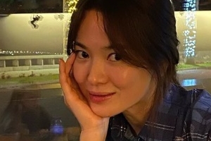 송혜교, 포르투갈 근황 공개 “민낯에도 완벽 미모”[EN스타]