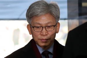 ‘울산시장 선거개입’ 의혹 재판 9개월째 공전…檢 “당황스럽다”