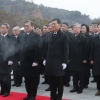 문 대통령, 현충원 참배…추미애 법무부 장관도 참석