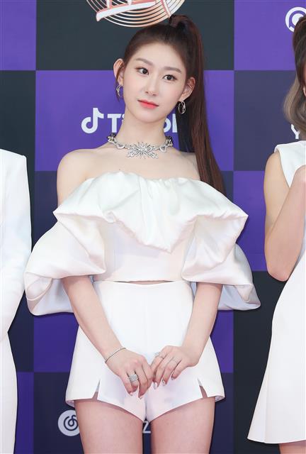 ITZY 채령, 깜찍한 미모  ITZY 채령이 4일 오후 서울 구로구 고척스카이돔에서 열린 ‘제34회 골든디스크 어워즈 with 틱톡’ 디지털 음원 부문 레드카펫 행사에 참석해 포즈를 취하고 있다. 2020.1.4 뉴스1