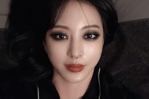 한예슬, 코걸이 시선집중 “새로운 도전 쉽지 않아”[EN스타]