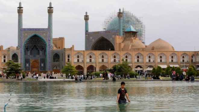 이란의 유네스코 세계유산 가운데 하나인 이스파한의 나크시-에 자한 광장의 2018년 4월 12일 모습. AFP 자료사진 연합뉴스 