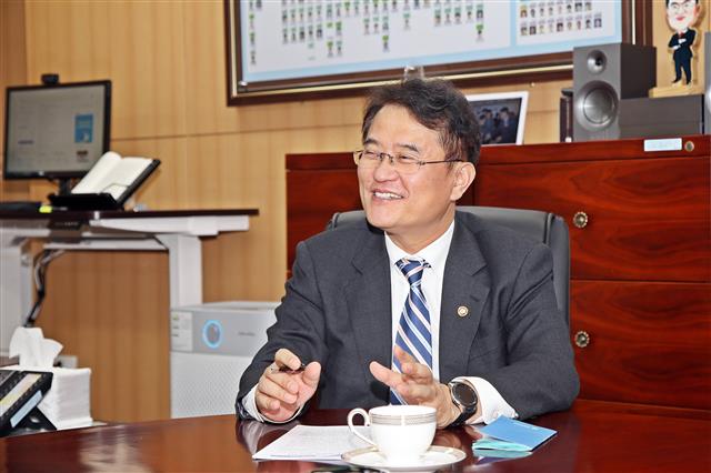 윤종인 행정안전부 차관