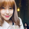 이윤미, 백옥 피부 자랑한 셀카 ‘세 딸 엄마 맞아?’ [EN스타]
