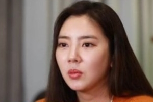 손담비 “꿀피부 비결은 더덕주스” 레시피 보니...