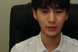 생방송 도중 머리 박고 사과한 밴쯔 “용서해 주세요”