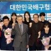 [생각나눔] 땀흘린 트레이닝복 밀어낸 양복… 누가 주인공인가요