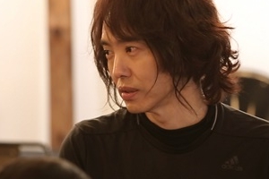 양준일, 시대를 앞서간 패셔니스타가 될 수 밖에 없었던 사연은?