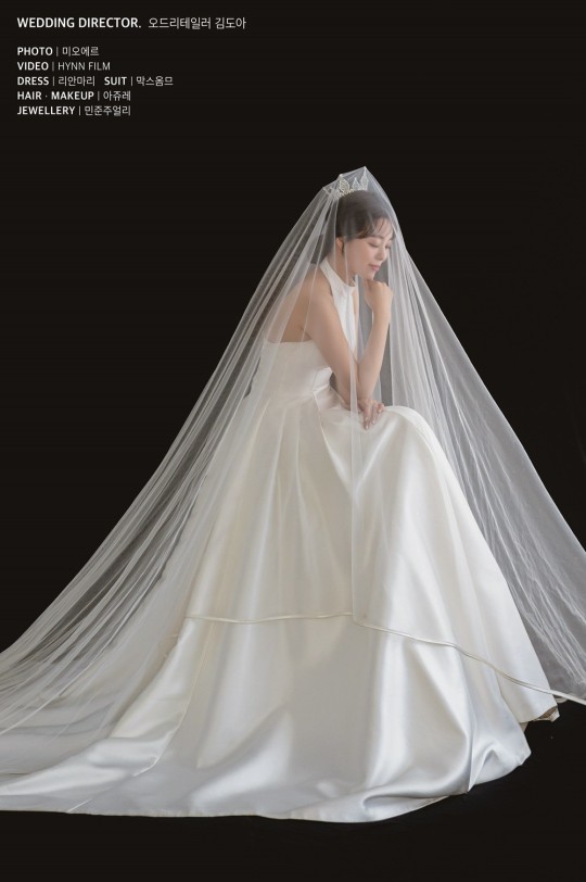 오드리테일러김도아디렉터, 미오에르, 흰필름, 리안마리, 아쥬레, 민준주얼리, 막스옴므 제공