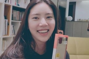 손담비 핸드폰 케이스, 선물 받아도 안 맞아 “그냥 내 팔자인 걸로”