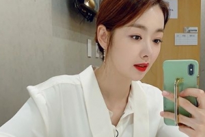 소이현, 열심히 일하는 워킹맘 ‘미모 여전해’ [EN스타]