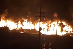 화성 폐기물 재활용업체서 불…4시간 만에 불길잡아