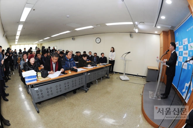 장덕천 부천시장이 기자의 질의에 답변하고 있다. 부천시 제공