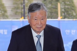 이중근 회장 2심서 법정구속