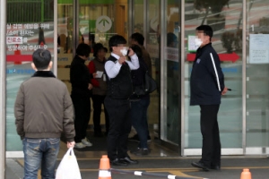 중국인 입국 아예 막자?… 과도한 ‘中 혐오증’ 경계해야