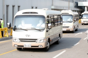 우한 교민 367명 가운데 18명 의심 증상, 아산과 진천 “반대 철회”