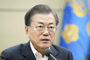 문 대통령, ‘중국발 입국금지’ 결단 내릴까