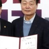 한국당, 당명·로고·색깔 교체 만지작…비례위성정당 대표엔 한선교 ‘파견’