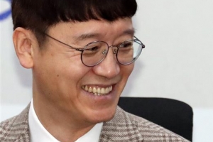 “‘검사내전’ 김웅 전 검사는 권력으로 펌프질하는 공기인형”