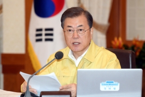 문 대통령 “신종코로나 장기화 대비…비상한 각오”