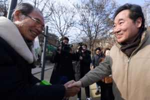 “이낙연? 황교안? 둘 다 꼴 보기 싫어… 커리어 위해 볼모 잡아”