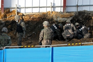 구로구 공사 현장서 폭발물 88발 발견