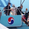 “3차 전세기 탑승 포기 속출…부부 1쌍은 의심증상에 탑승 못해”