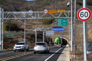 2차로에 구간단속까지 하는 ‘우마차길’ 국도, 개선 건의