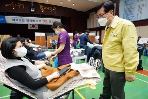 헌혈 부족에… 동대문 200명 십시일반 나눔