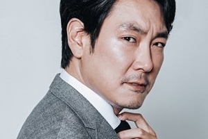 조진웅, 결혼 7년 만에 득녀 “산모·아이 모두 건강”