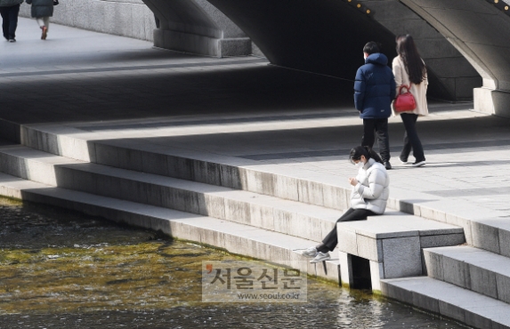 [서울포토] 따사로운 햇살 아래~