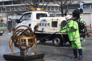 “협의하고 오라” 일주일째 청운효자동 코로나 방역 막은 靑