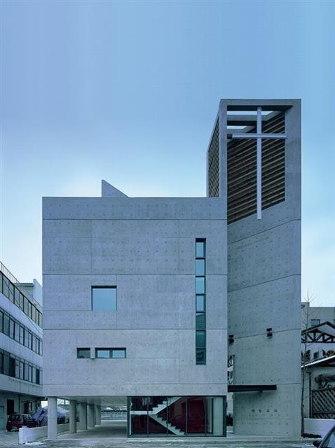 대전 목양교회는 르코르뷔지에가 추구한 단순한 볼륨에서 영향을 받았다. 건축가 이은석 제공