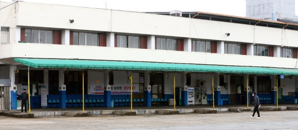 텅 빈 대구 시외버스터미널