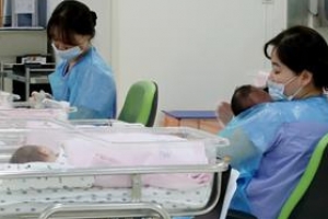 불법 임신중절 수술 중 태어난 아이 살해한 의사, 징역 3년 6개월