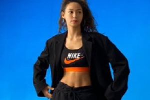 [포토] 설현, 자신감 넘치는 11자 복근