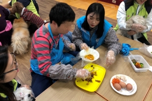 “반려견과 힘께 취약계층 심리 안정 도와요”…동물매개 봉사활동자 모집