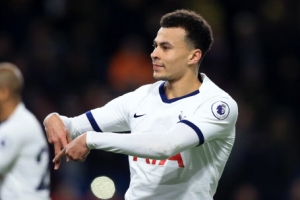 손 못쓰는 토트넘, 4연패 벗어났지만 5경기째 무승..알리는 EPL 50호골