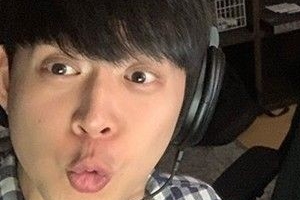 박유천, 박유환 개인방송 출연...연예계 복귀 시동?