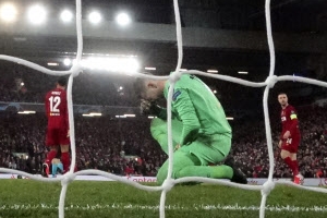 리버풀, 연장에만 세 골 두드려 맞고 UCL 16강서 퇴장