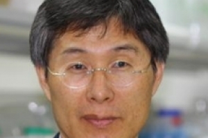 설대우 “팬데믹 선언 오히려 이른 감” 메르켈 “70%는 걸린다”