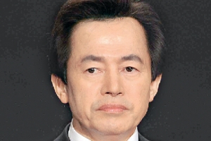 집단감염 속출하는데… 허경영, 수백명 앞 강연 논란
