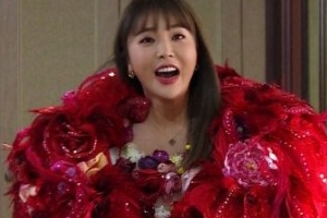 김연자 집 공개, 감탄 절로 나오는 무대의상 공개 “화려함 그 자체”