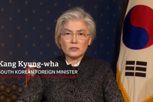 강경화, BBC 출연해 “아시아인 차별·폭행 막아야”